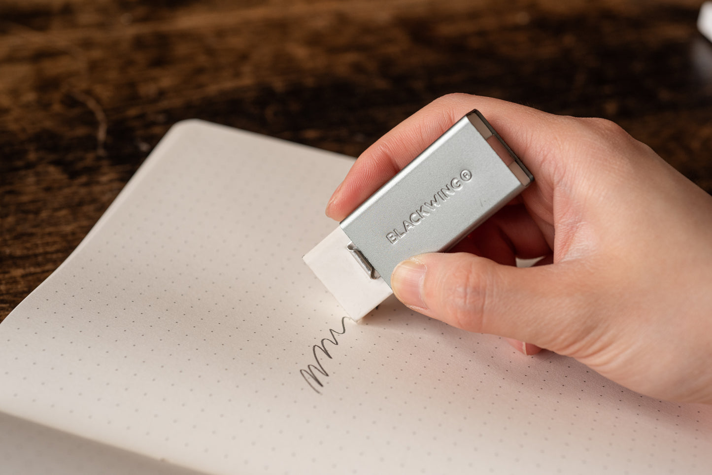 BLACKWING ハンドヘルドイレーサー グレー